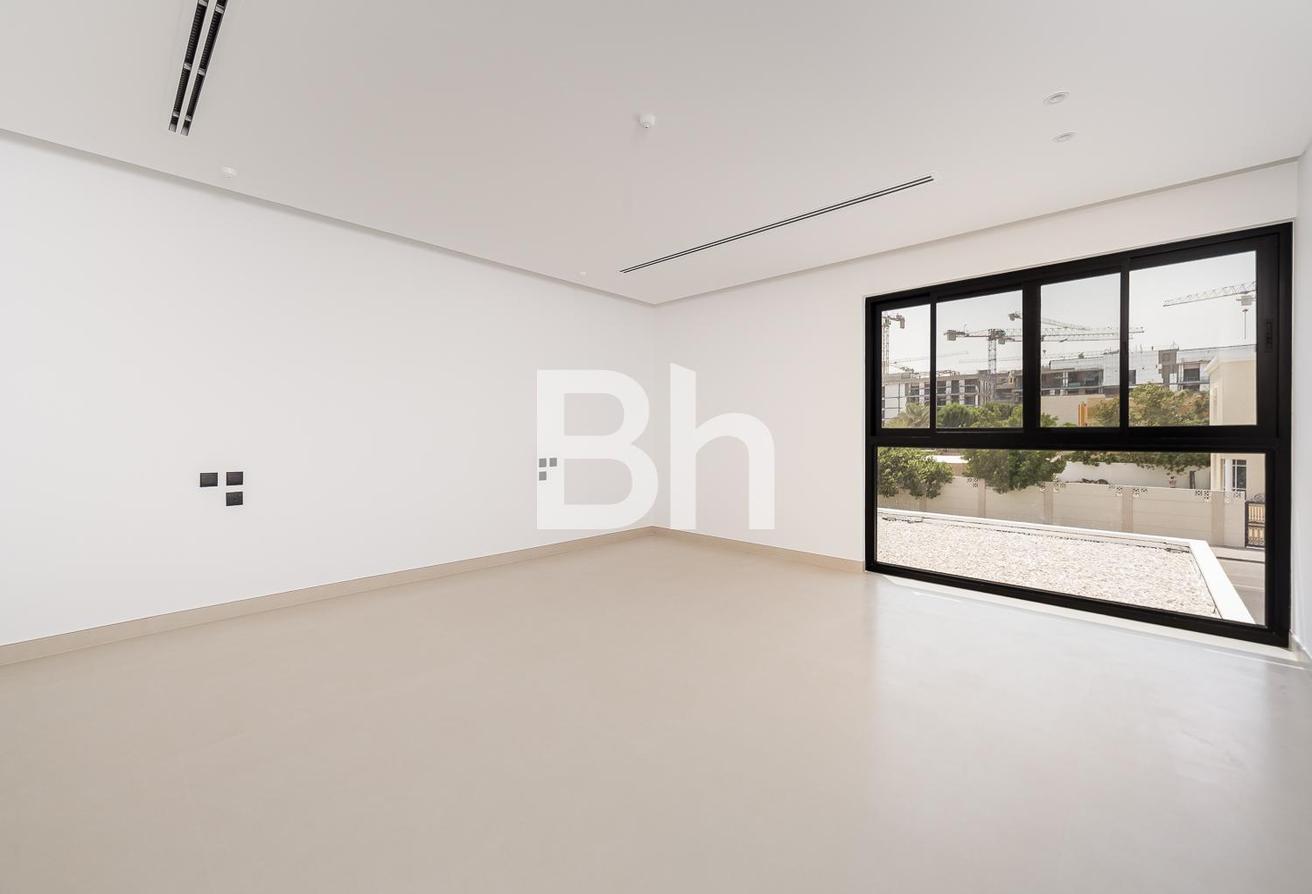 Twin Modern Villas | Full Burj Al Arab View photo 9
