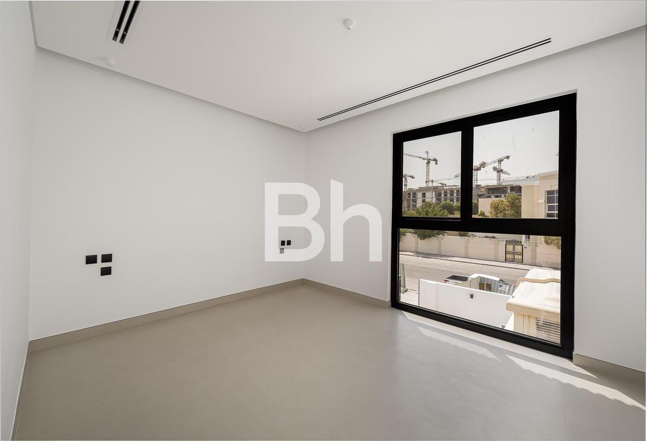 Twin Modern Villas | Full Burj Al Arab View photo 11