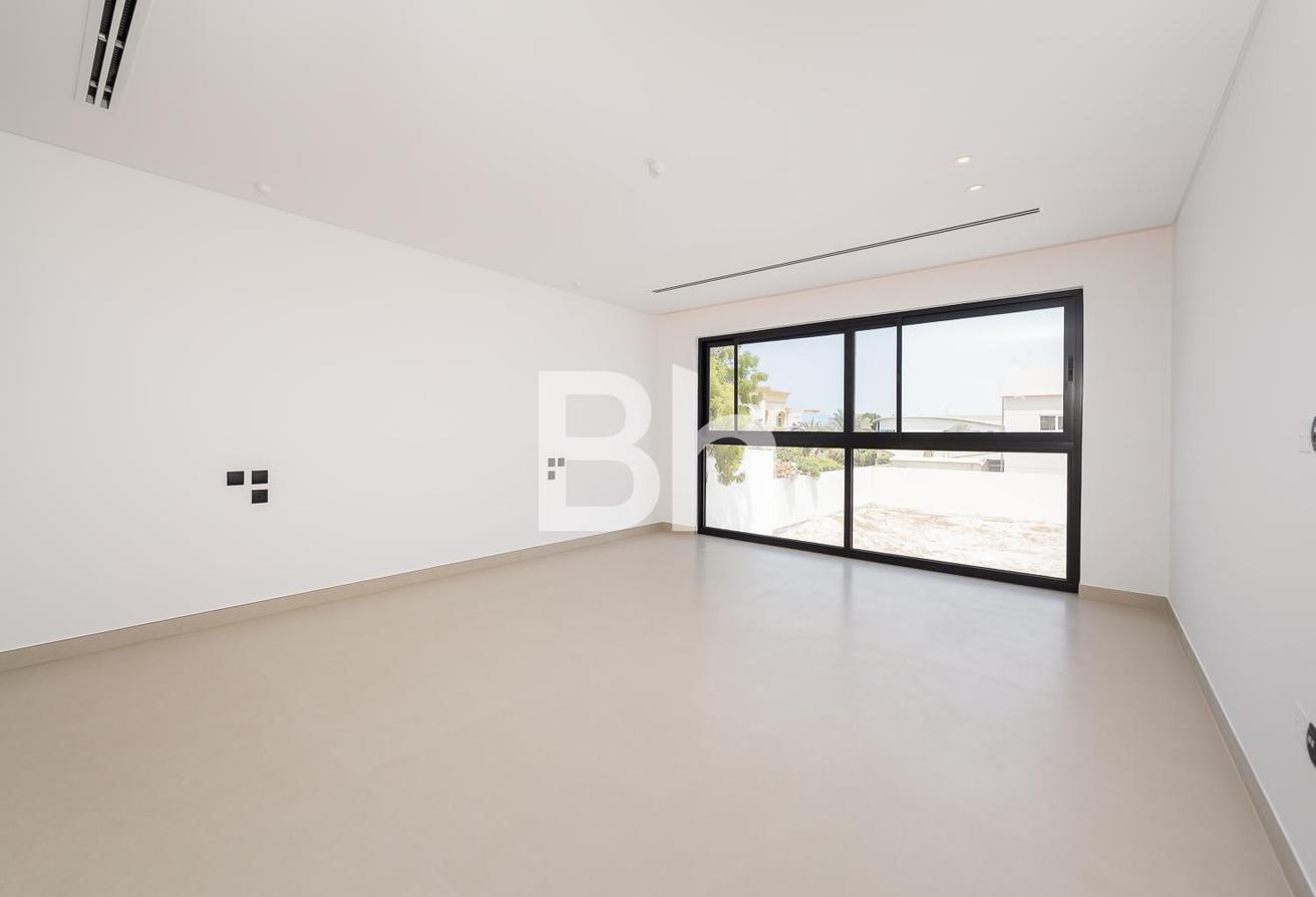 Twin Modern Villas | Full Burj Al Arab View photo 7