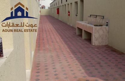مجمعات للبيع - استوديو - 8 حمامات للبيع في الصجعة الصناعية - الصجعة - الشارقة