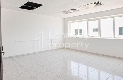 Office Space - Studio - 1 Bathroom for rent in Zakhir Business Center - Hor Al Anz - Deira - Dubai