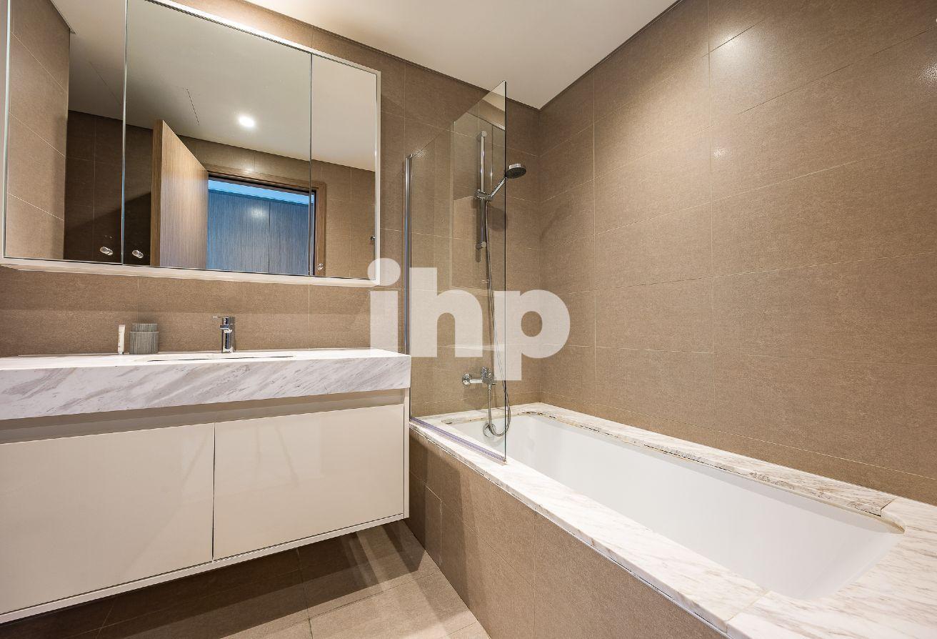 Burj & Fountain Views | Stunning 3BR | Negotiable photo 21