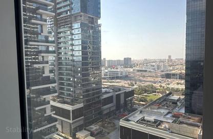 Apartment - 1 Bedroom - 2 Bathrooms for rent in 1 Residences - 2 - 1 Residences - Al Kifaf - Bur Dubai - Dubai