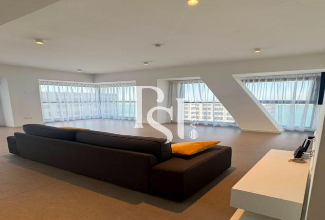 135614267 - Property Image 3