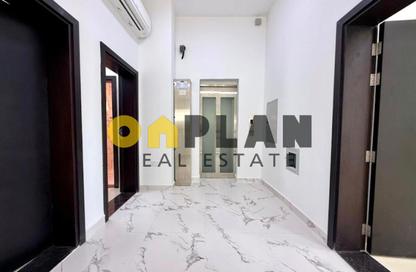 Villa - 5 Bedrooms - 7 Bathrooms for rent in Al Aweer 1 - Al Aweer - Dubai