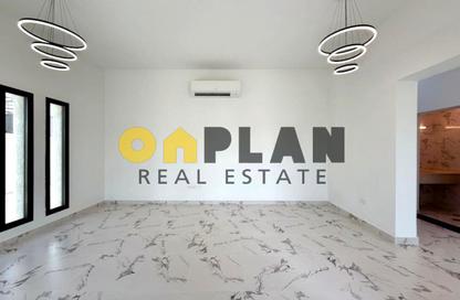 Villa - 5 Bedrooms - 7 Bathrooms for rent in Al Aweer 1 - Al Aweer - Dubai