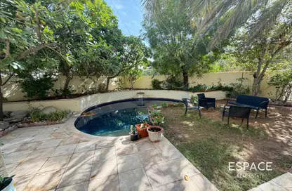 فيلا - 3 غرف نوم - 2 حمامات للايجار في الينابيع 10 - الينابيع - دبي