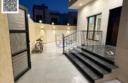 Villa - 5 Bedrooms - 7 Bathrooms for sale in Al Yasmeen 1 - Al Yasmeen - Ajman