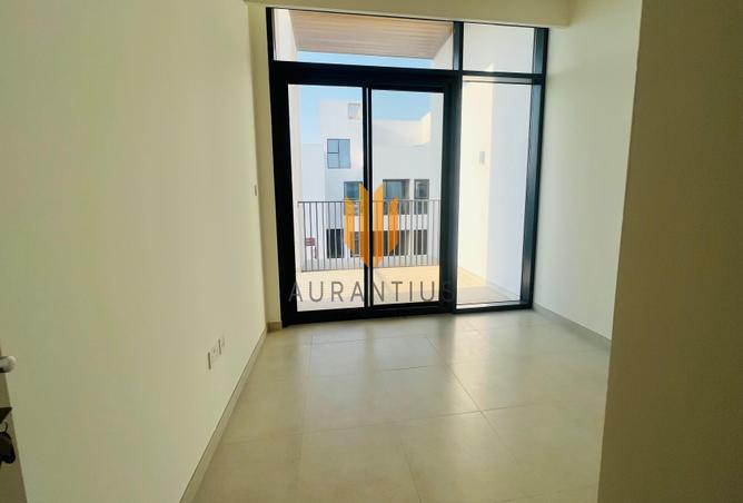 91805287 - Property Image 3