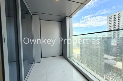 Apartment - 2 Bedrooms - 3 Bathrooms for rent in Titanium Tower - Al Karama - Dubai