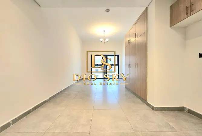 155518030 - Property Image 2