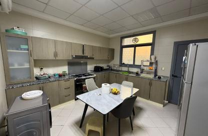 Townhouse - 4 - 4 for rent in Al Zaheya Gardens - Al Zahya - Ajman