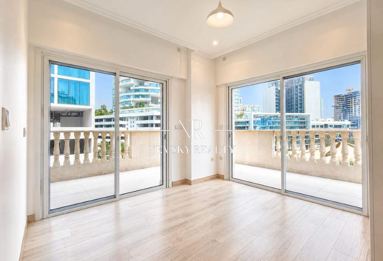 Large 2BR Apartment | Corner Unit | 3 Bathrooms photo 3