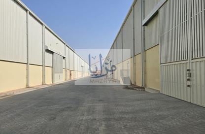 Warehouse - Studio - 5 for rent in Umm Al Thuoob - Umm Al Quwain