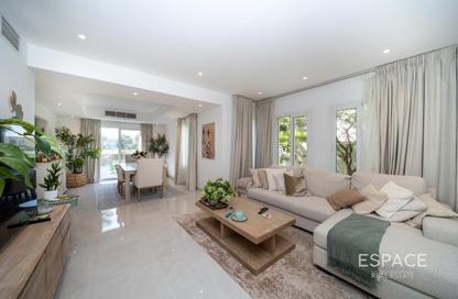 Villa - 3 Bedrooms - 4 Bathrooms for rent in Springs 15 - The Springs - Dubai