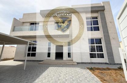 فيلا - 4 غرف نوم - 5 حمامات للايجار في العزرة - ضاحية الرقة - الشارقة