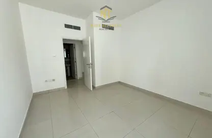 Apartment - 1 Bedroom - 1 Bathroom for rent in Al Mahatta - Al Qasimia - Sharjah
