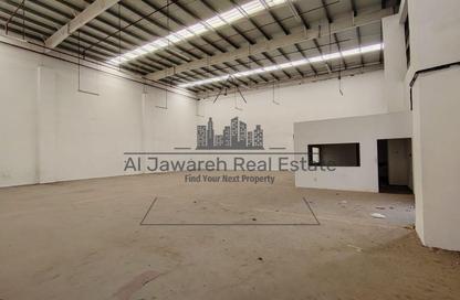 Warehouse - Studio - 1 for rent in Umm Al Thuoob - Umm Al Quwain