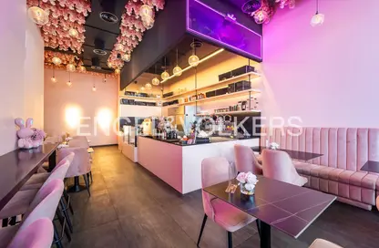 محل - استوديو - 1 حمام للايجار في بن غاطي عنبر - منطقة 11 - قرية جميرا الدائرية - دبي