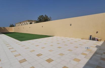 Villa - 7+ Bedrooms - 7+ Bathrooms for rent in Seih Al Uraibi - Ras Al Khaimah