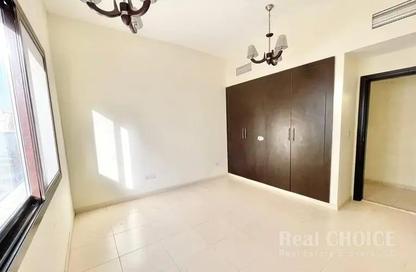 Apartment - 3 Bedrooms - 3 Bathrooms for rent in Silicon Gates 3 - Silicon Gates - Dubai Silicon Oasis - Dubai