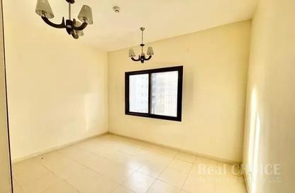 Apartment - 3 Bedrooms - 3 Bathrooms for rent in Silicon Gates 3 - Silicon Gates - Dubai Silicon Oasis - Dubai