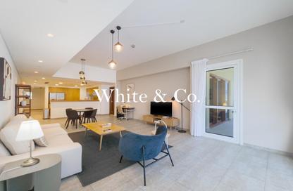 Apartment - 2 Bedrooms - 2 Bathrooms for sale in Marina Residences 1 - Marina Residences - Palm Jumeirah - Dubai