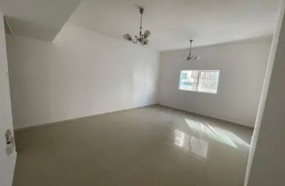 شقة - غرفة نوم - 2 حمامات للايجار في شارع التعاون الجديد - التعاون - الشارقة