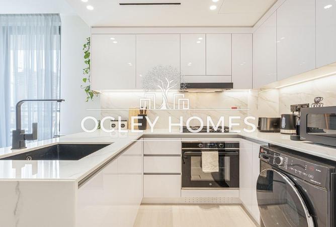 Spacious Unit | Bills Included | Monthly Stays photo 3