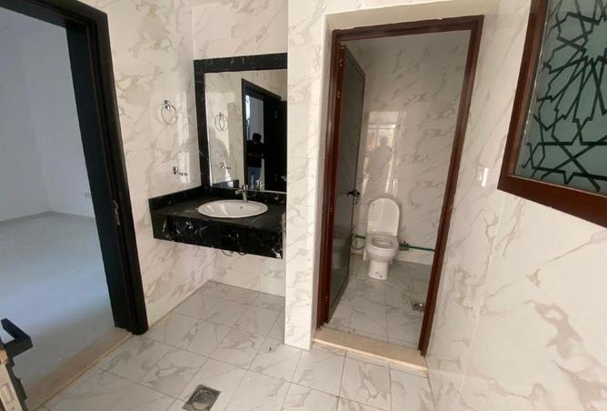 2PDi9Tc1TVI - Property Image 3