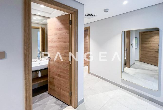 Negotiable | Fully Furnished | Flexible Cheques photo 3