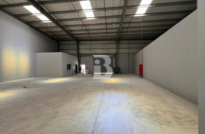 Warehouse - Studio for rent in Dubai Investment Park 1 (DIP 1) - Dubai Investment Park (DIP) - Dubai