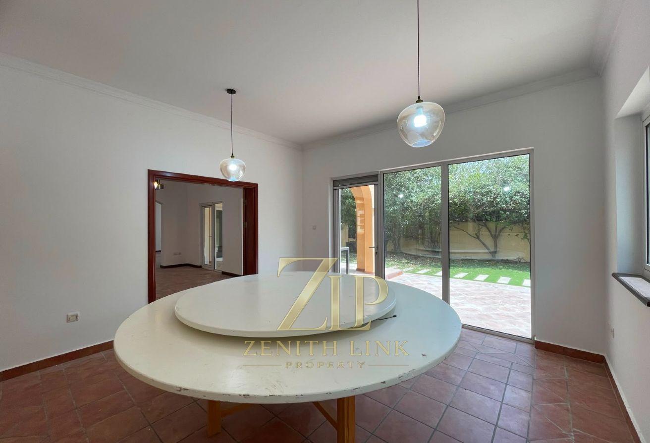 UPGRADED 5BR VILLA + MAID’S ROOM | PRIVATE POOL photo 8