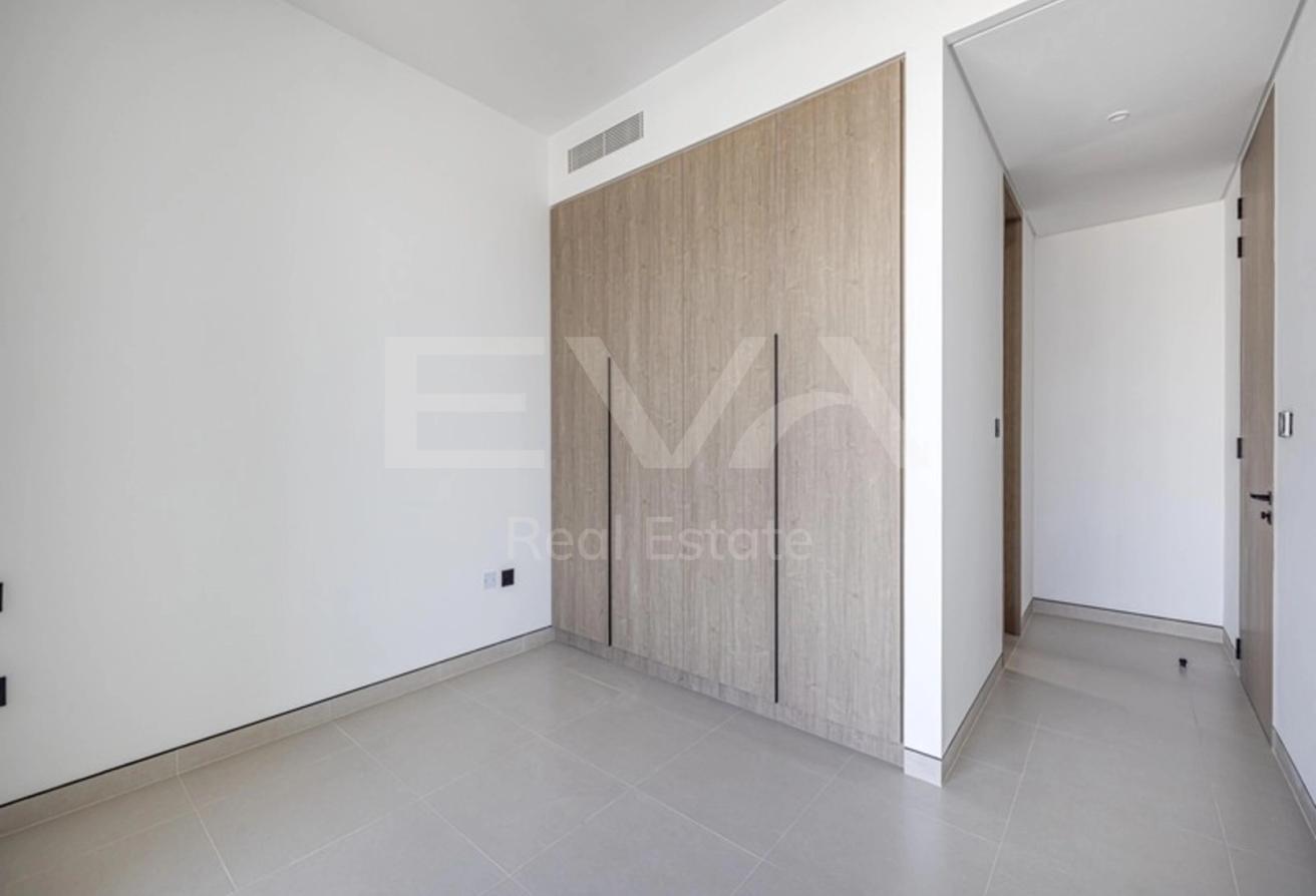 CORNER UNIT | COMMUNITY VIEW | VACANT photo 19