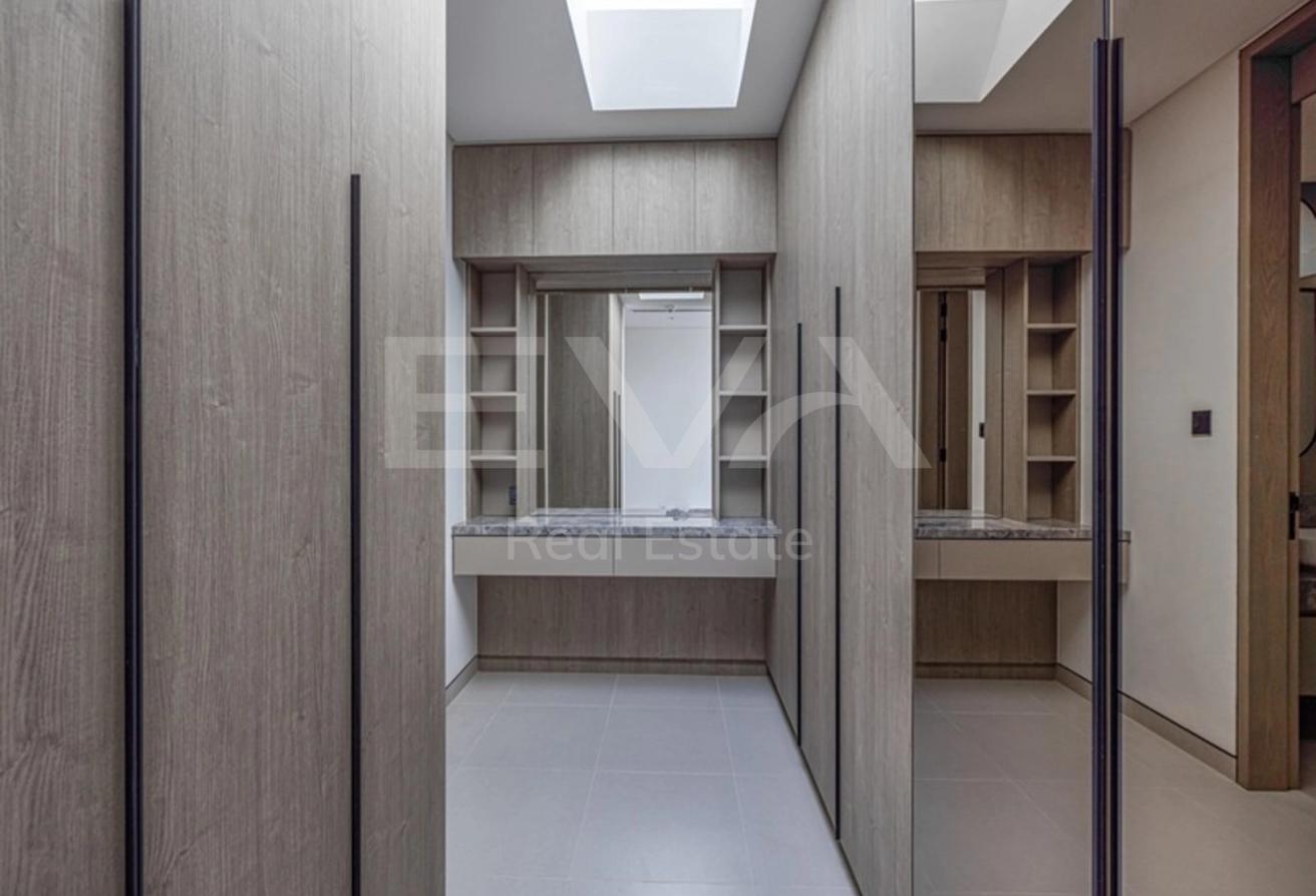CORNER UNIT | COMMUNITY VIEW | VACANT photo 16