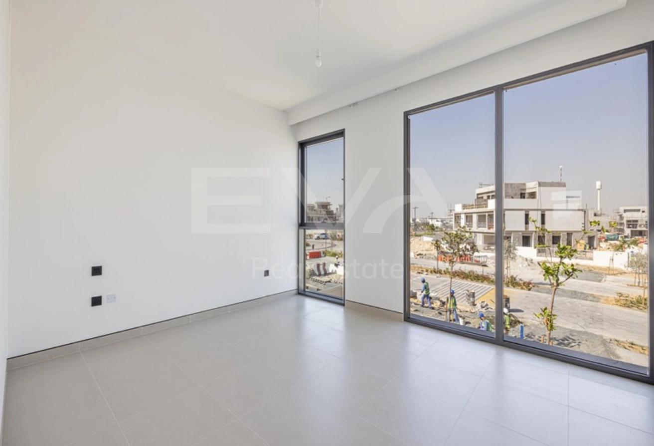 CORNER UNIT | COMMUNITY VIEW | VACANT photo 15