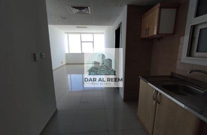 Apartment - Studio - 1 Bathroom for rent in Tiger Building Al Qadesia - Al Nahda - Sharjah Apartment - Studio - 1 Bathroom for rent in Tiger Building Al Qadesia - Al Nahda - Sharjah