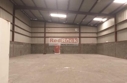 Warehouse - Studio for rent in Umm Ramool - Dubai