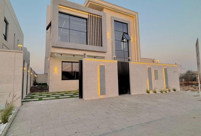 56972389 - Property Main Image