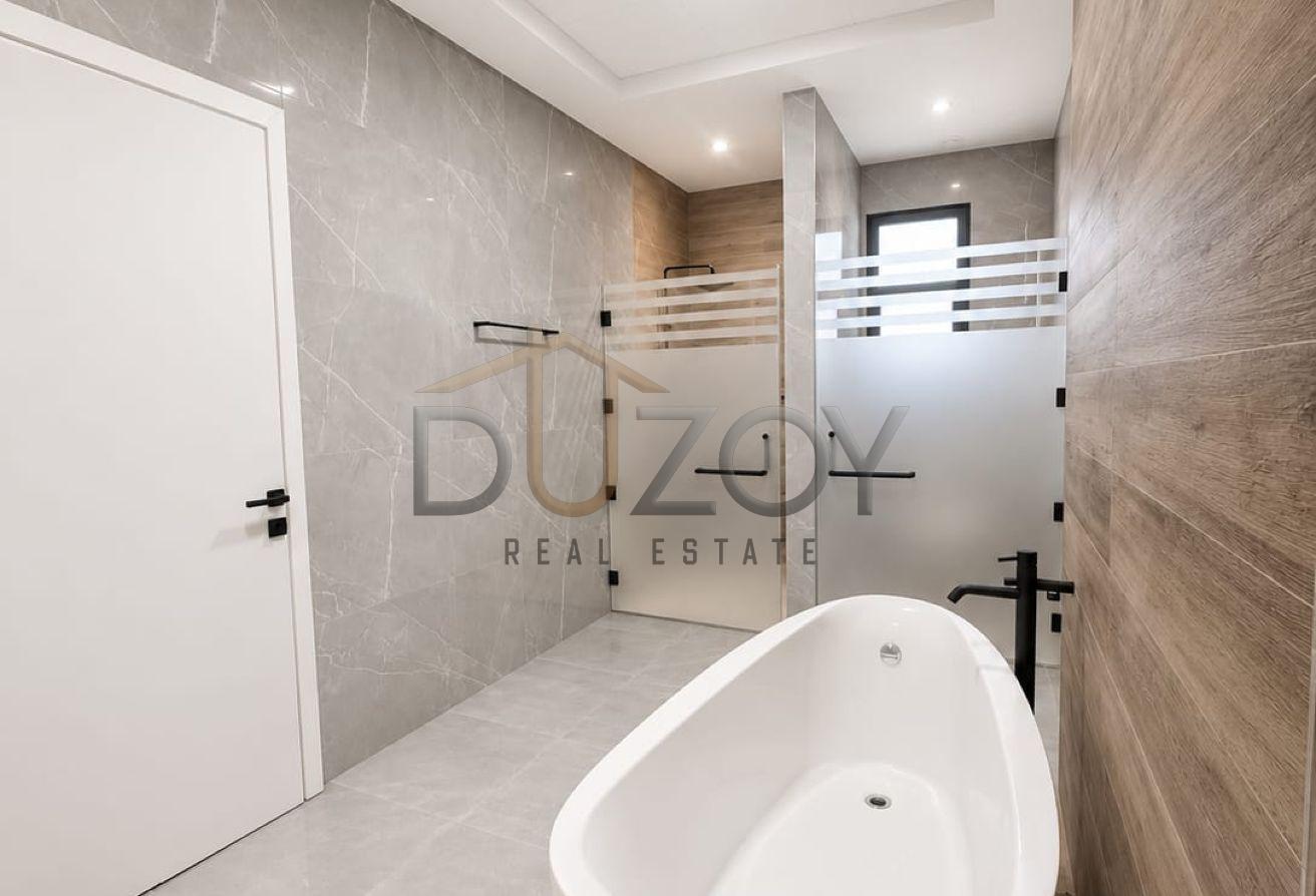 Exclusive | Modern, Spacious 7BRM Villa | Elevator photo 23