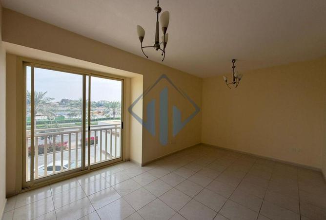 60921667 - Property Image 2