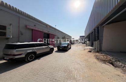 Warehouse - Studio for sale in Al Quoz Industrial Area - Al Quoz - Dubai