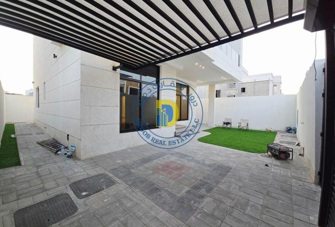 75413983 - Property Image 3