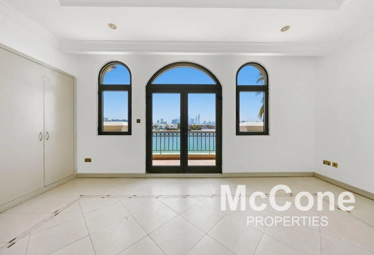 Mid Number | Direct Beach Access | View Today photo 9