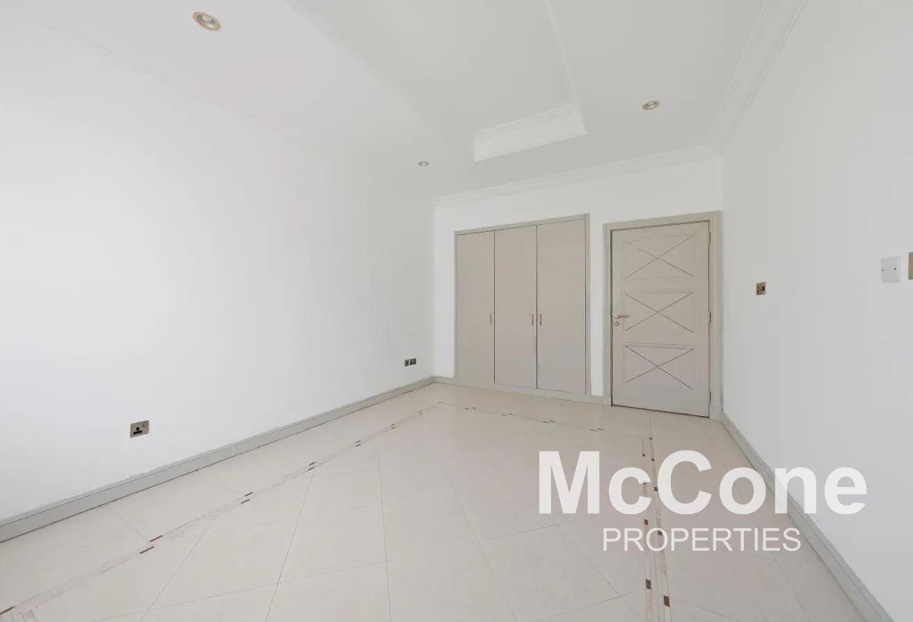 Mid Number | Direct Beach Access | View Today photo 13