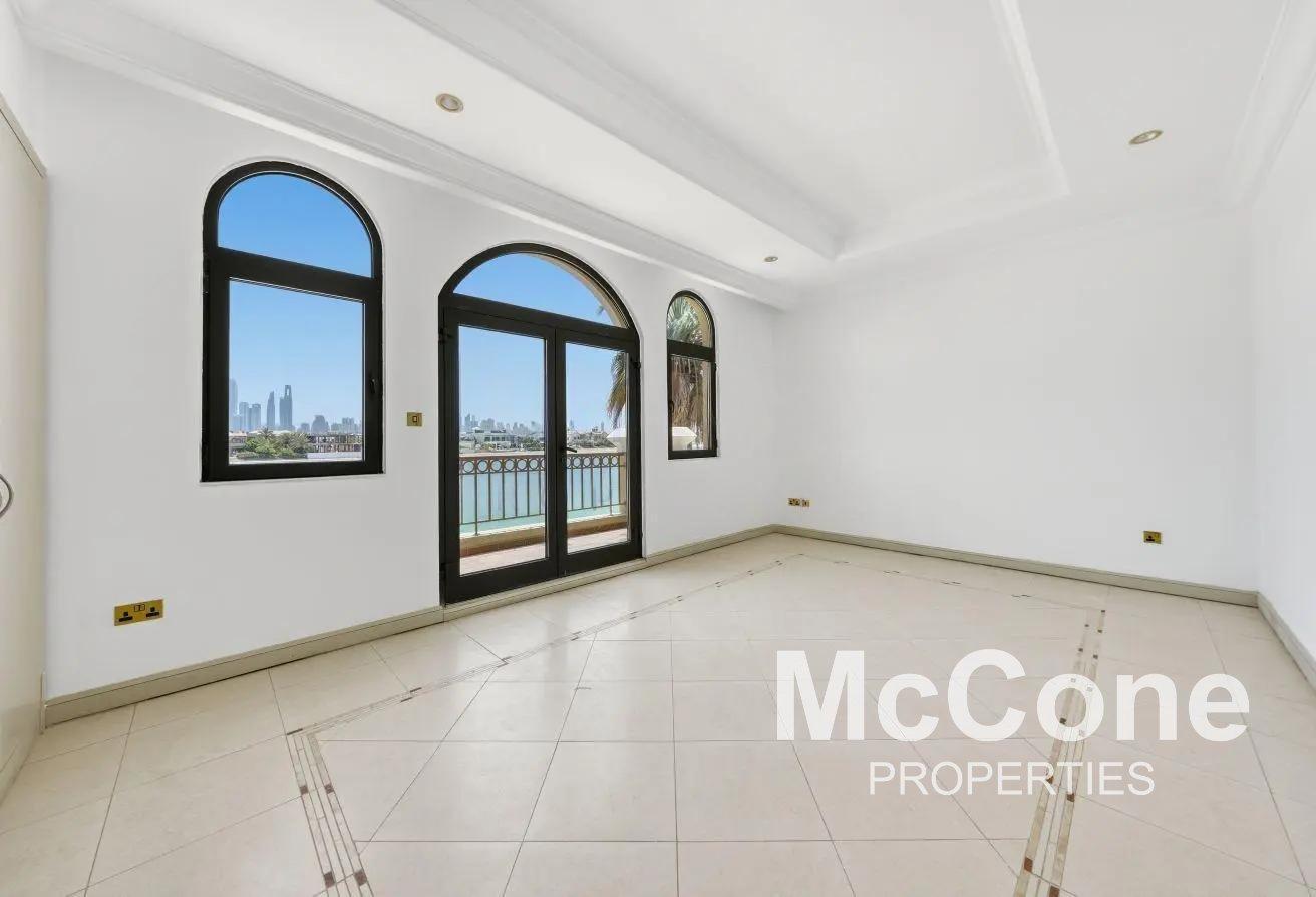 Mid Number | Direct Beach Access | View Today photo 8