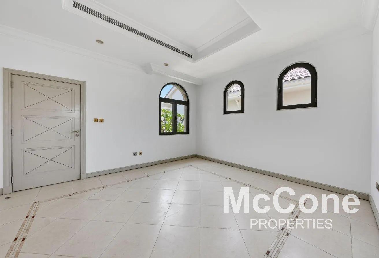 Mid Number | Direct Beach Access | View Today photo 12