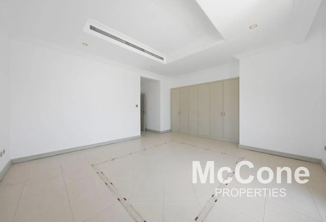 Mid Number | Direct Beach Access | View Today photo 11