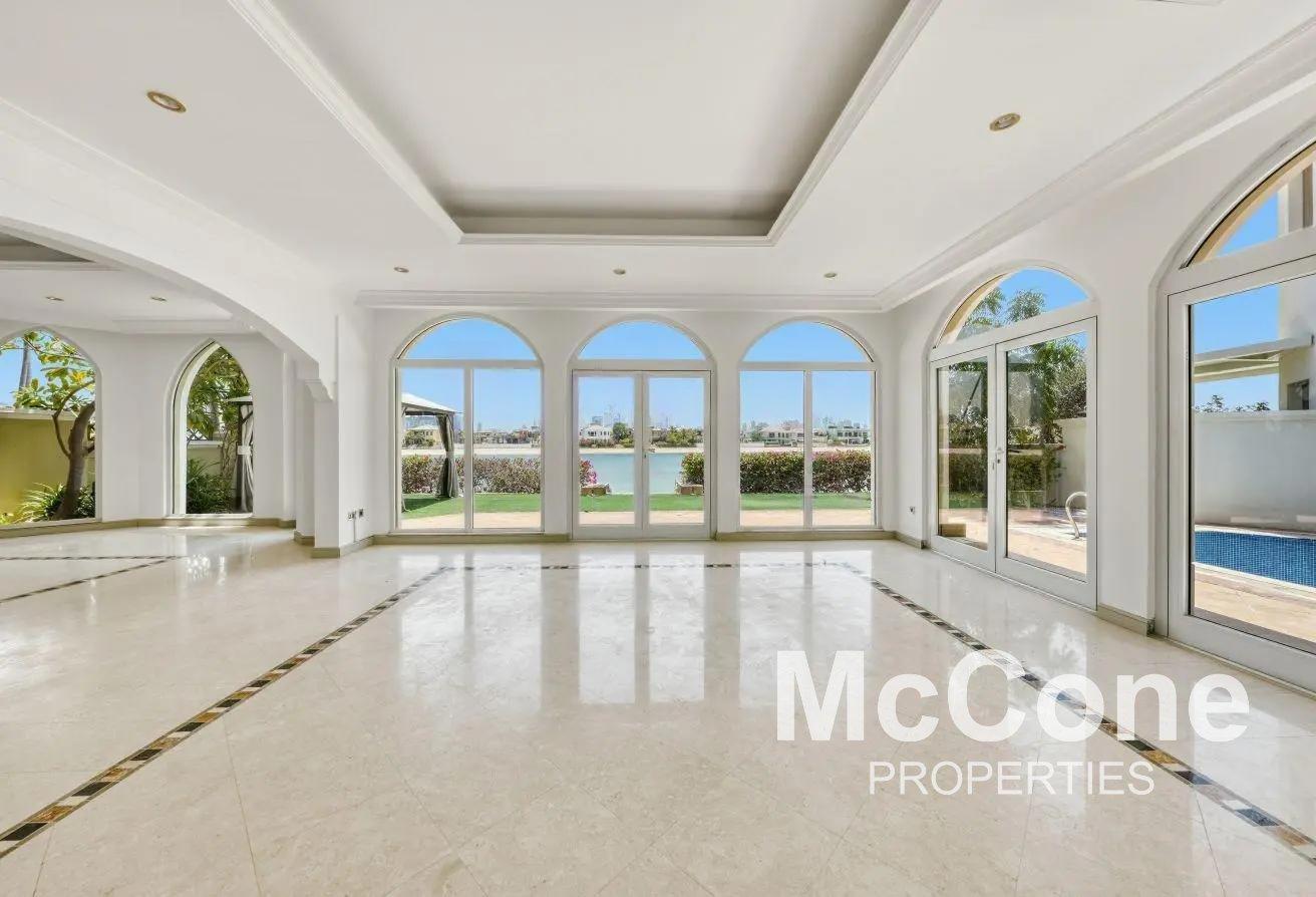Mid Number | Direct Beach Access | View Today photo 4