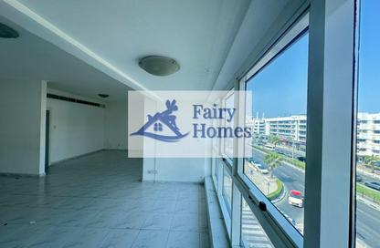 Apartment - 3 - 3 for rent in Dhiyafa Building - Al Badaa - Dubai
